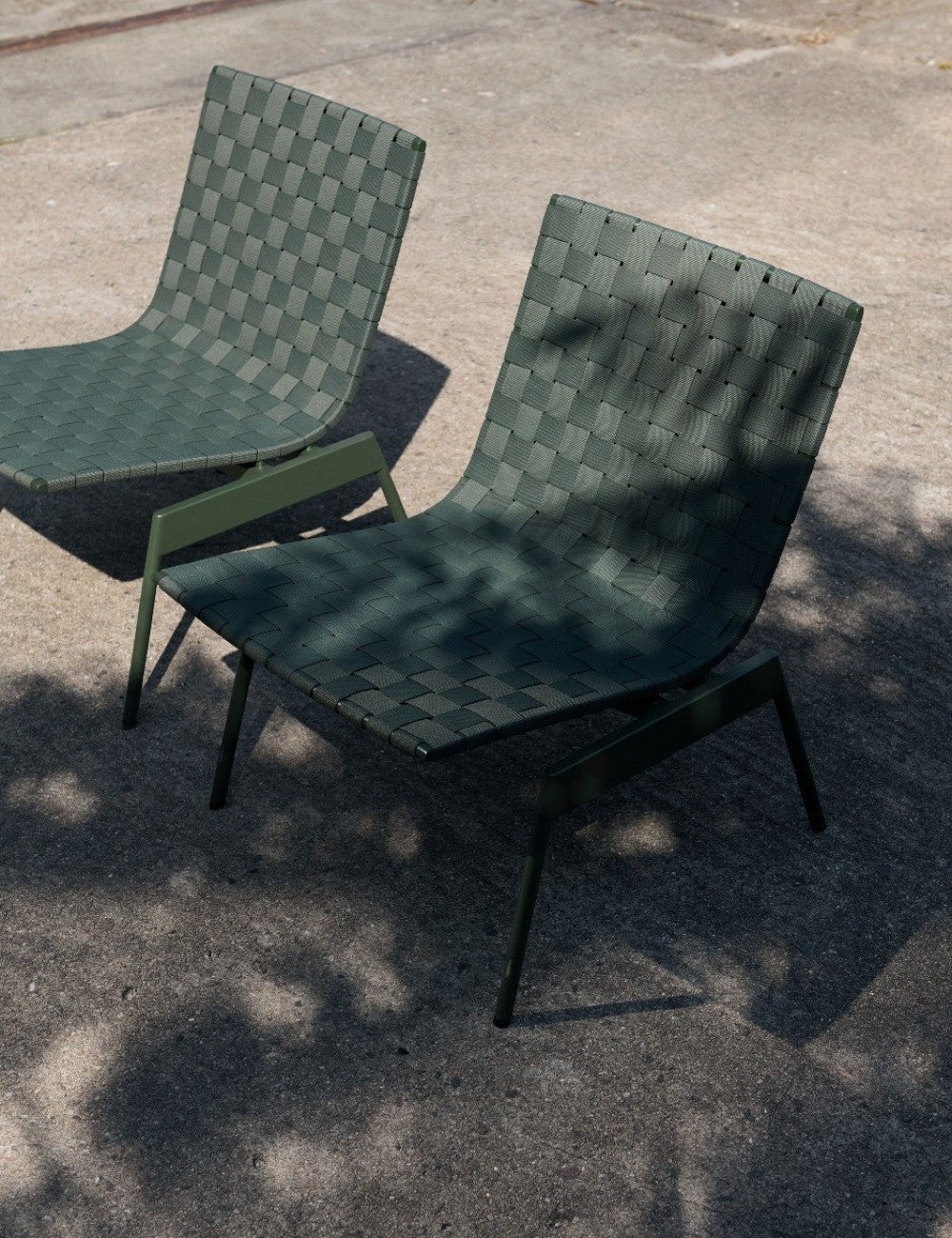 VILLE AV45 LOUNGE CHAIR