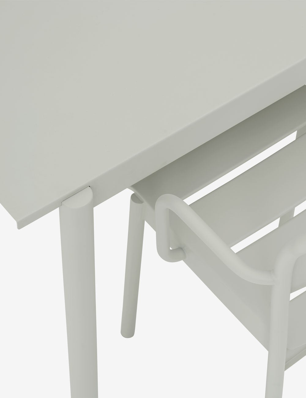 LINEAR STEEL TABLE 200