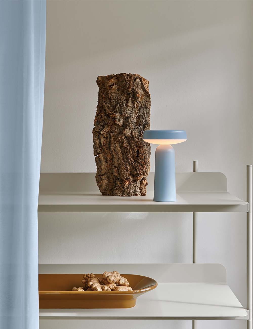 ease portable lamp