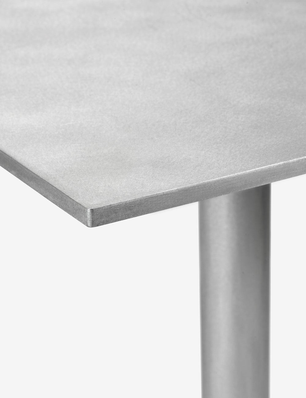 SQUARE TABLE