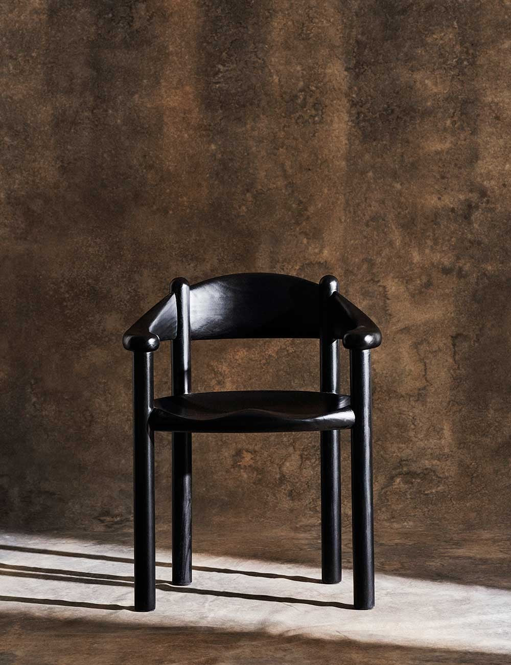 DAUMILLER ARMCHAIR