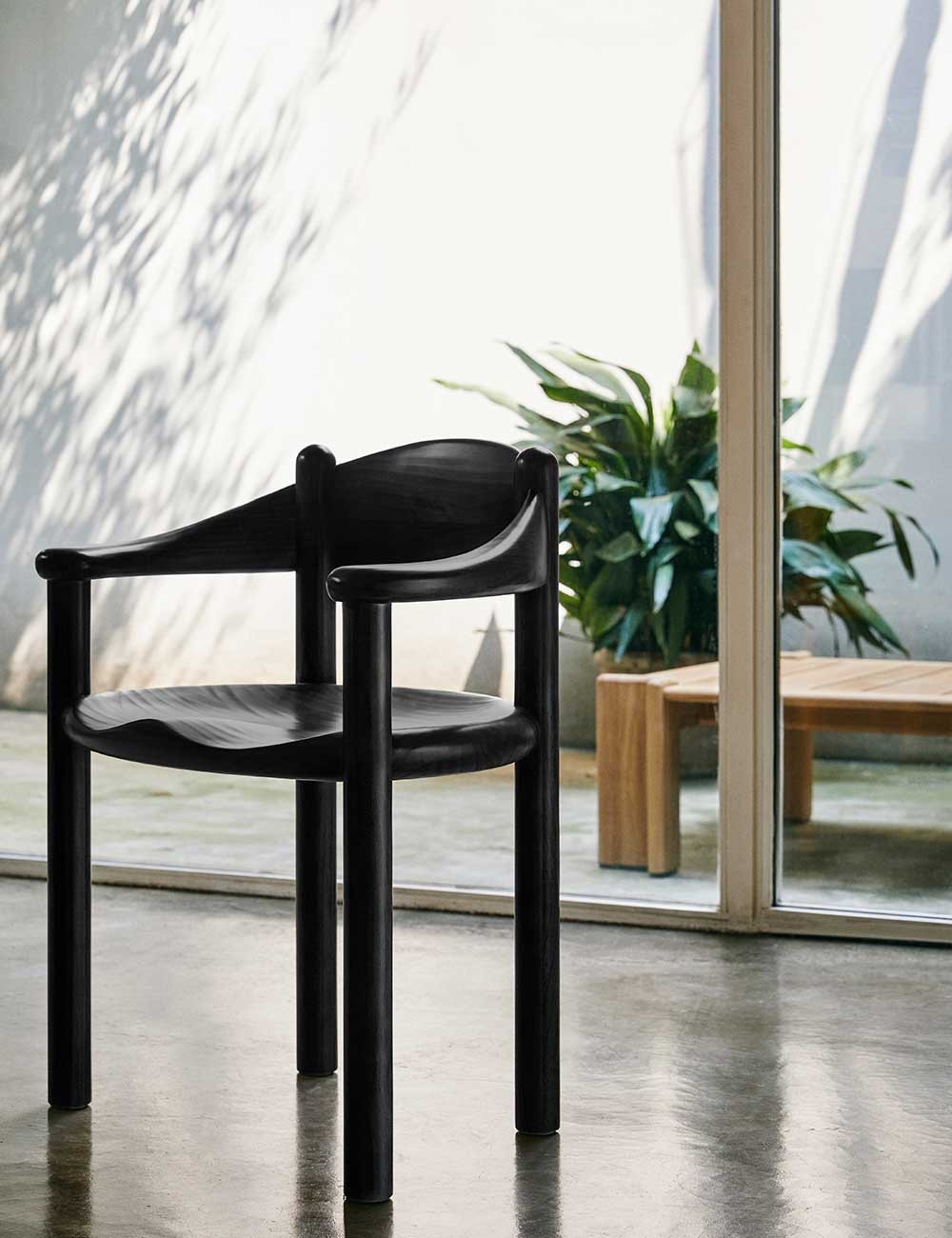 DAUMILLER ARMCHAIR