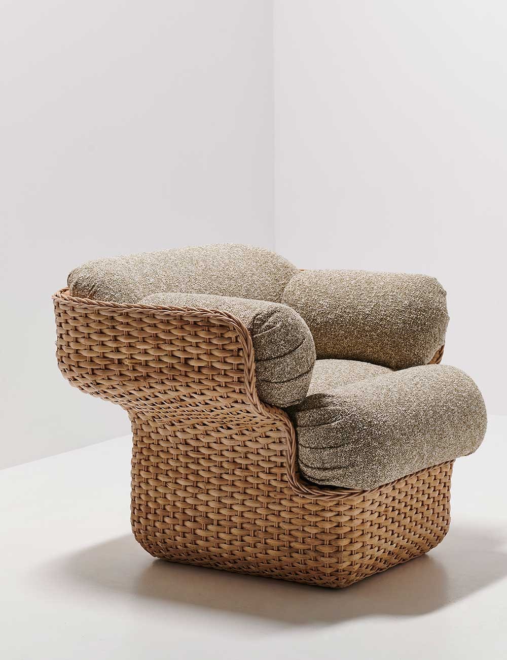 basket lounge chair