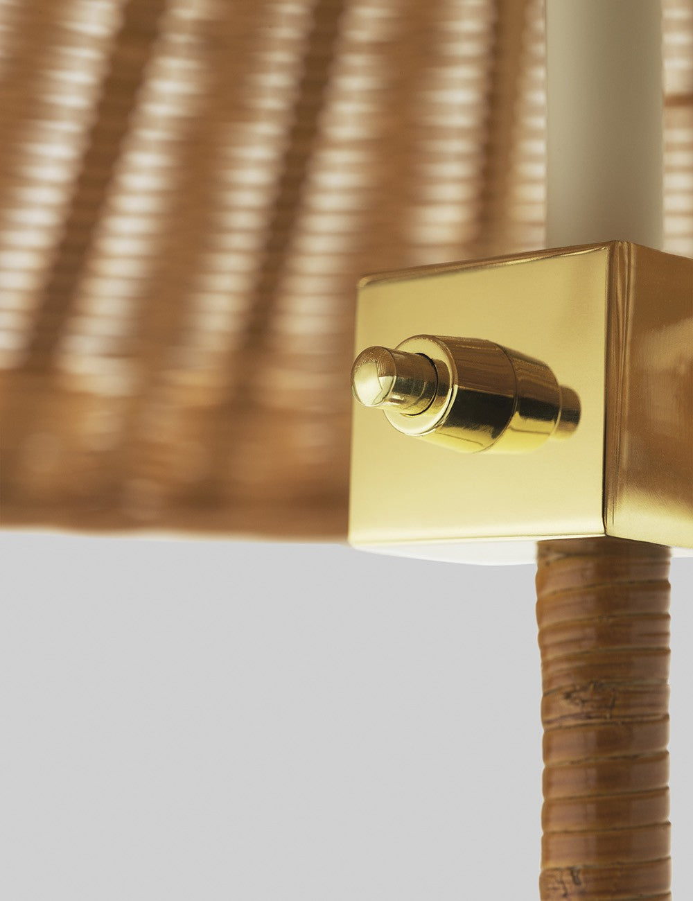 9602 floor lamp