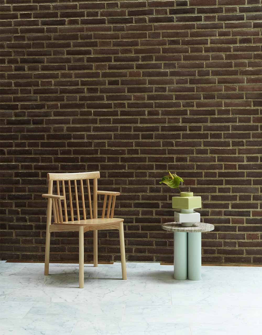 dit table light green