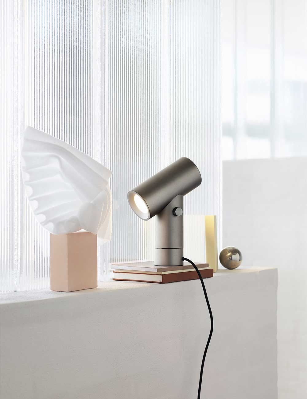 beam table lamp
