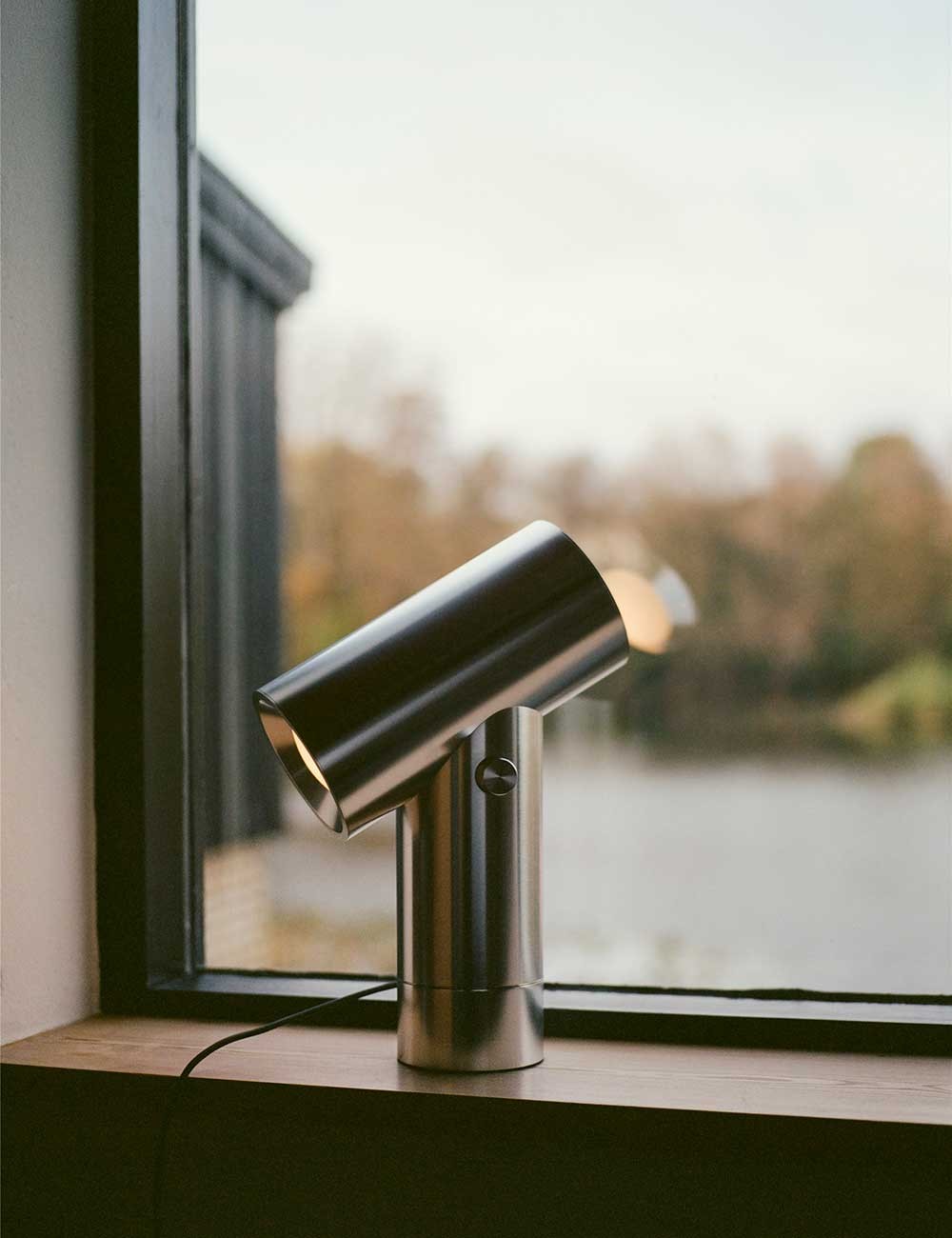beam table lamp 45