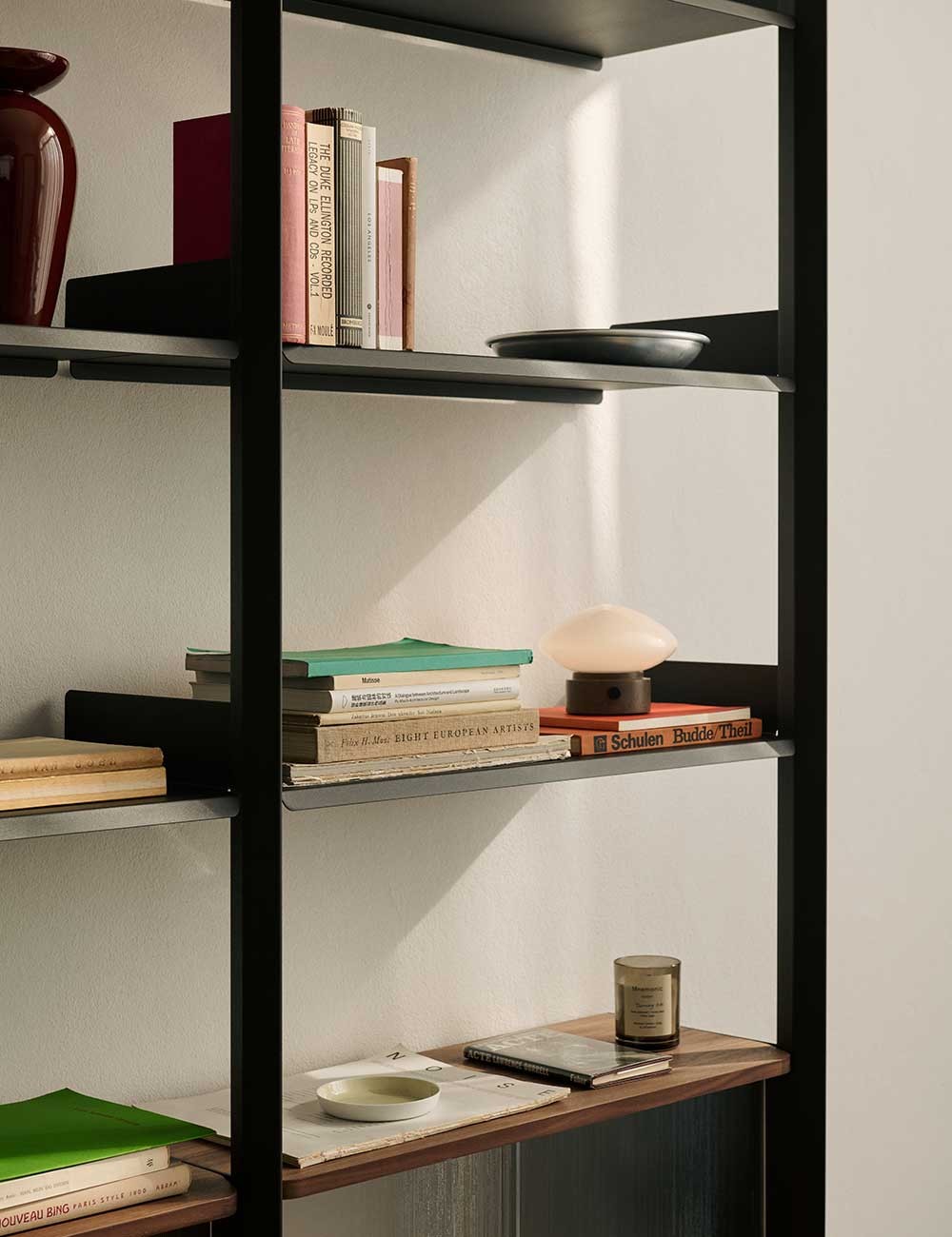 rombe com e w. shelf