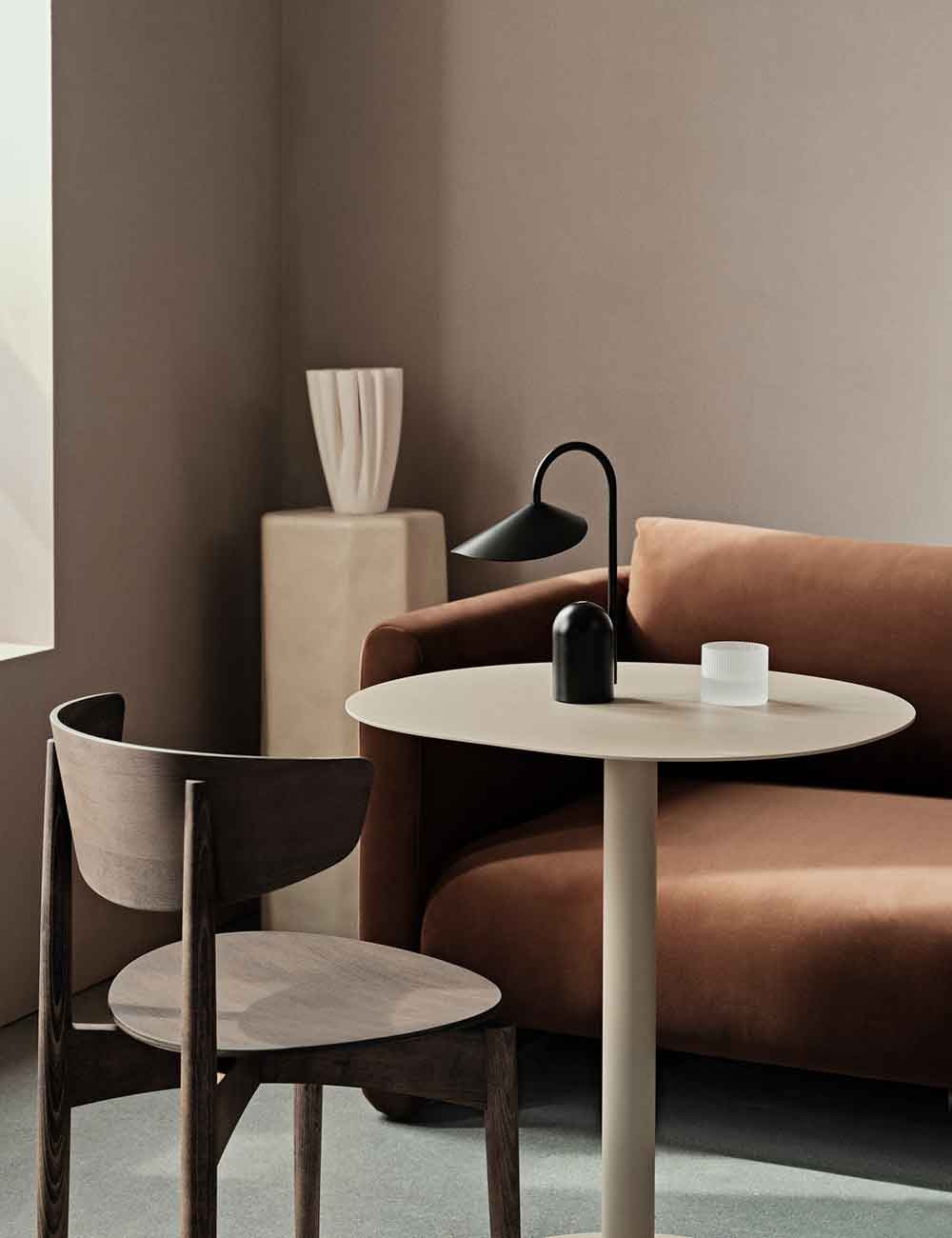 arum portable lamp