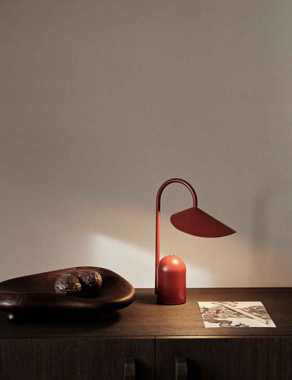 arum portable lamp