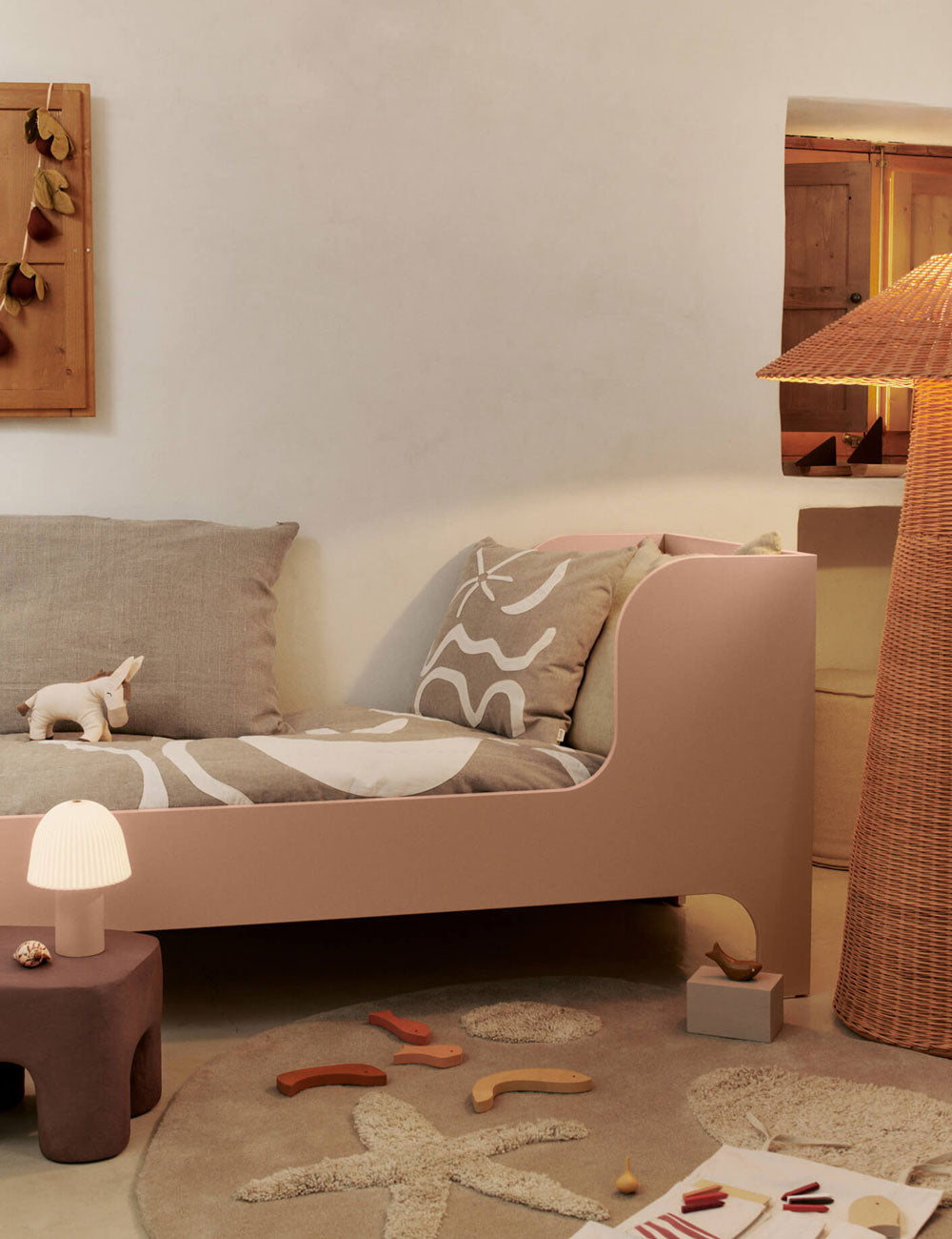 Kove applique quilted blanket