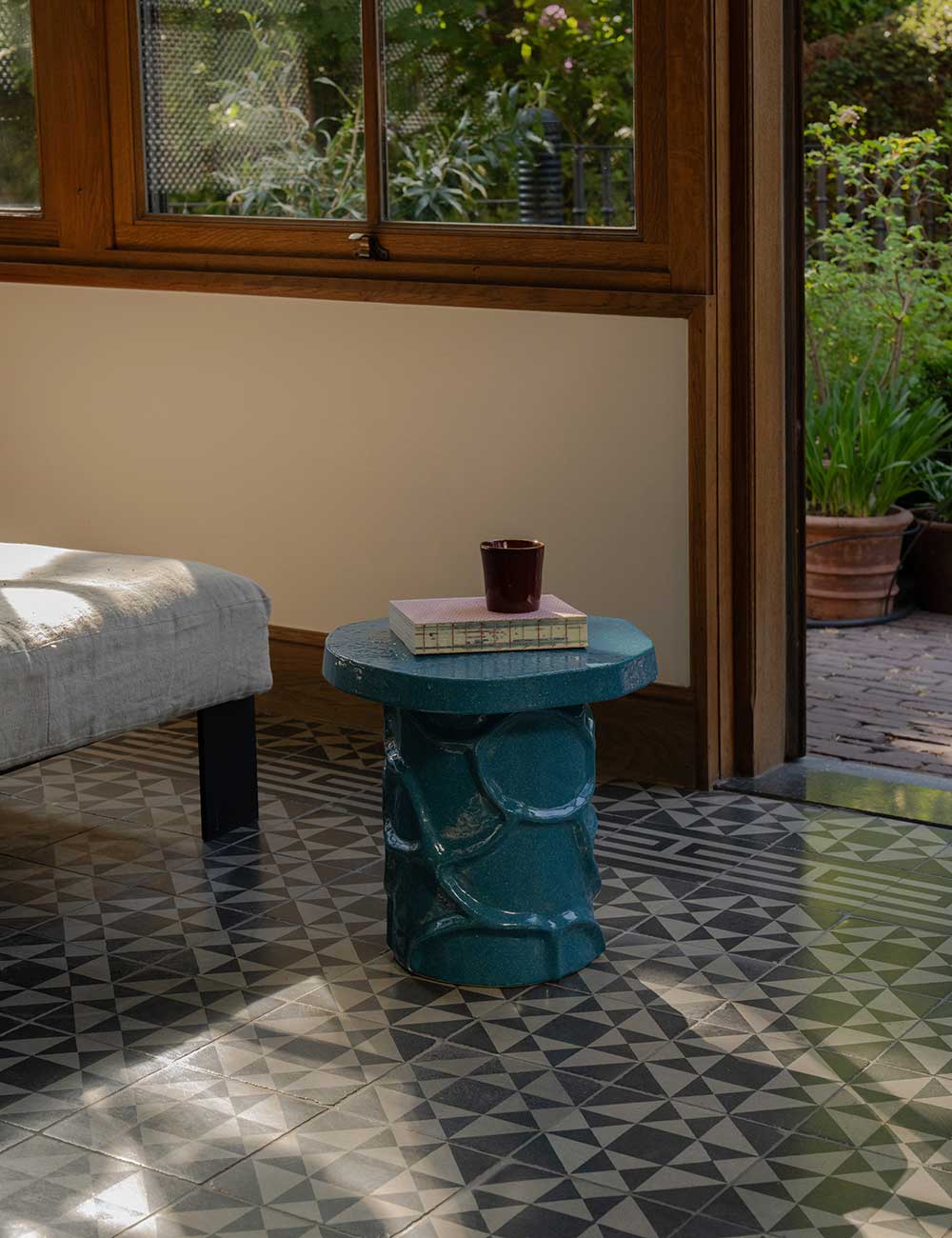 Side table 07 Mena