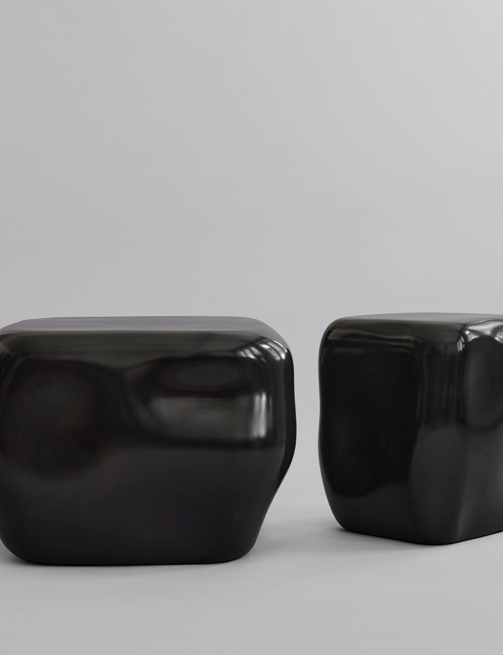 Table Ishi Medio