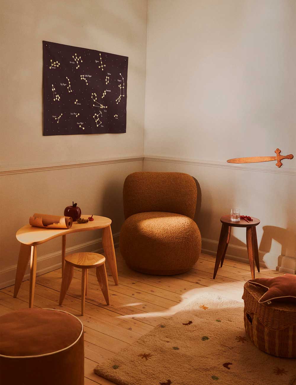 Secretária infantil Feve