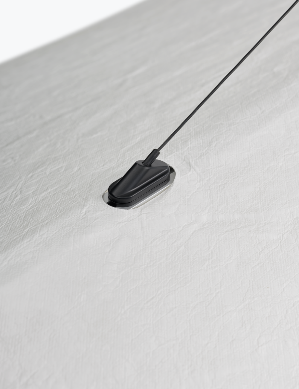 TENSE PENDANT 90