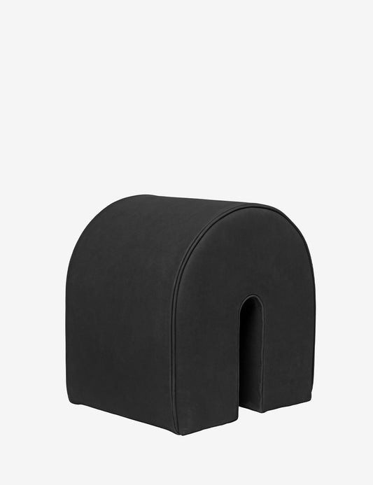 CURVED POUF