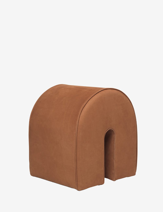 CURVED POUF