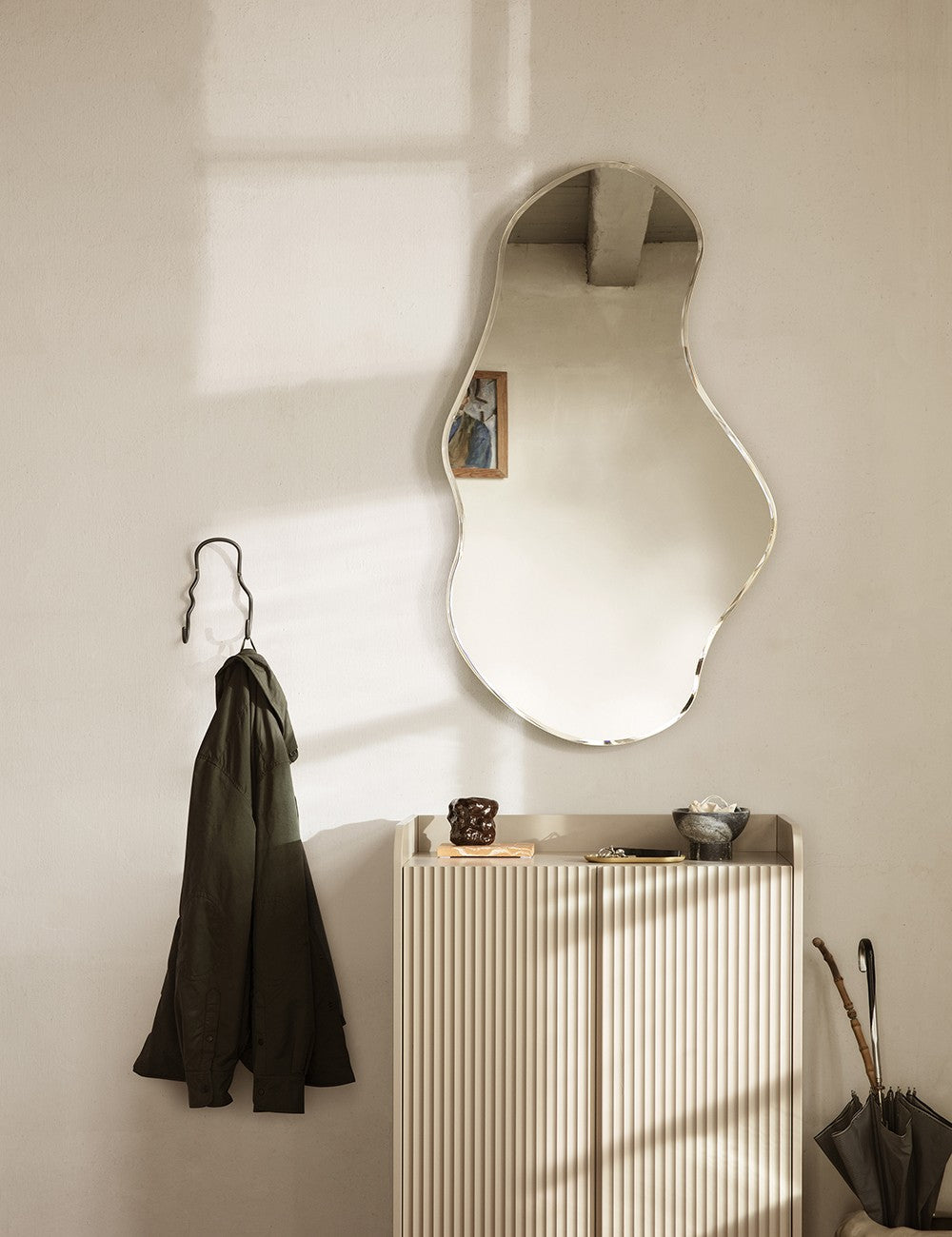 sill cupboard low