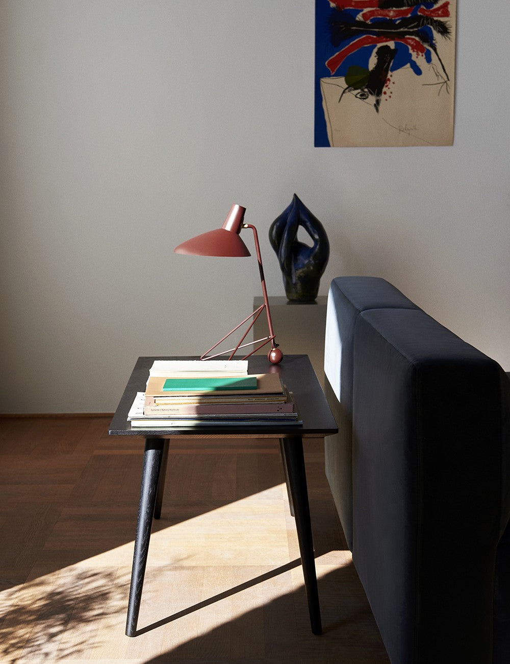 Table In Between SK23