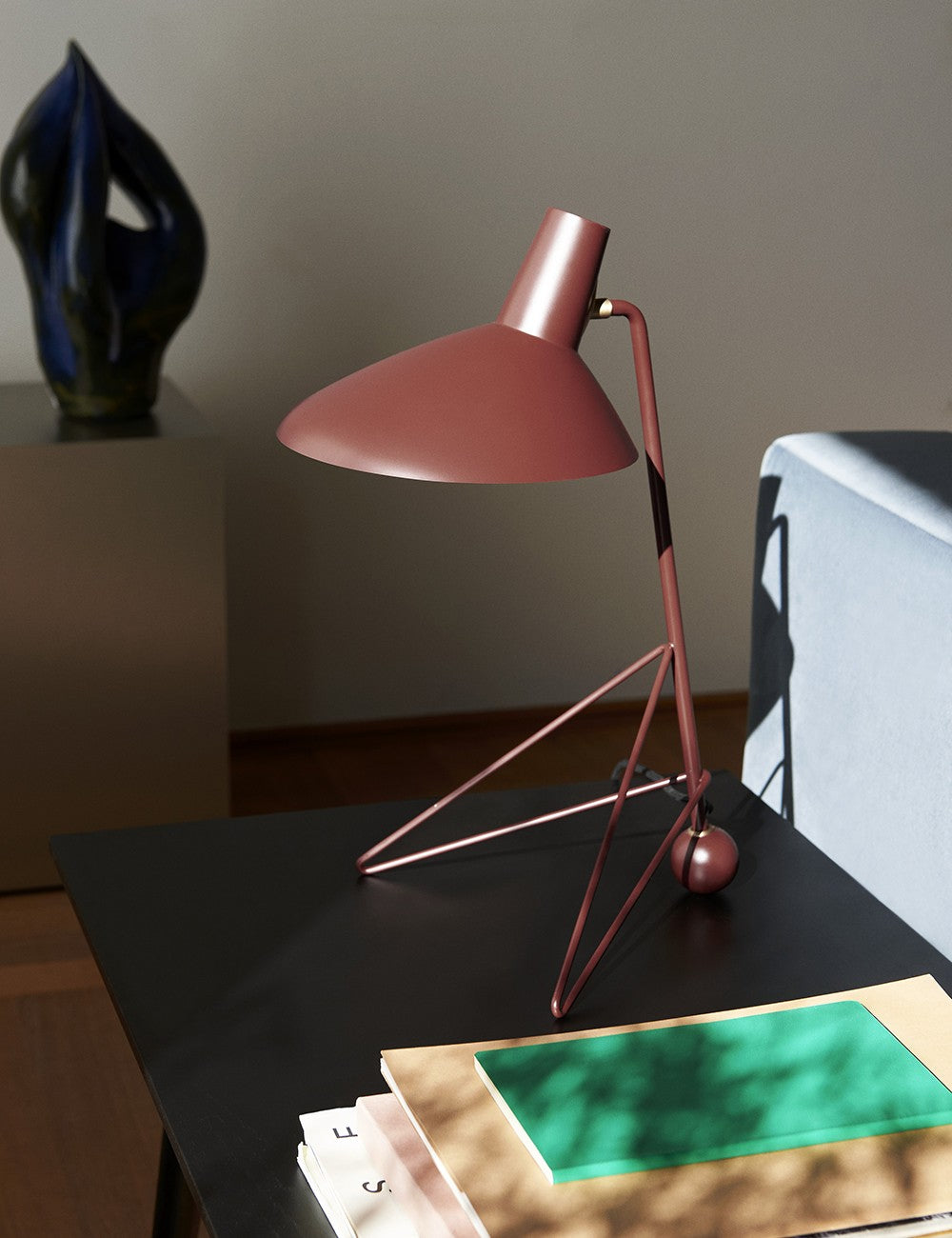 Table In Between SK23