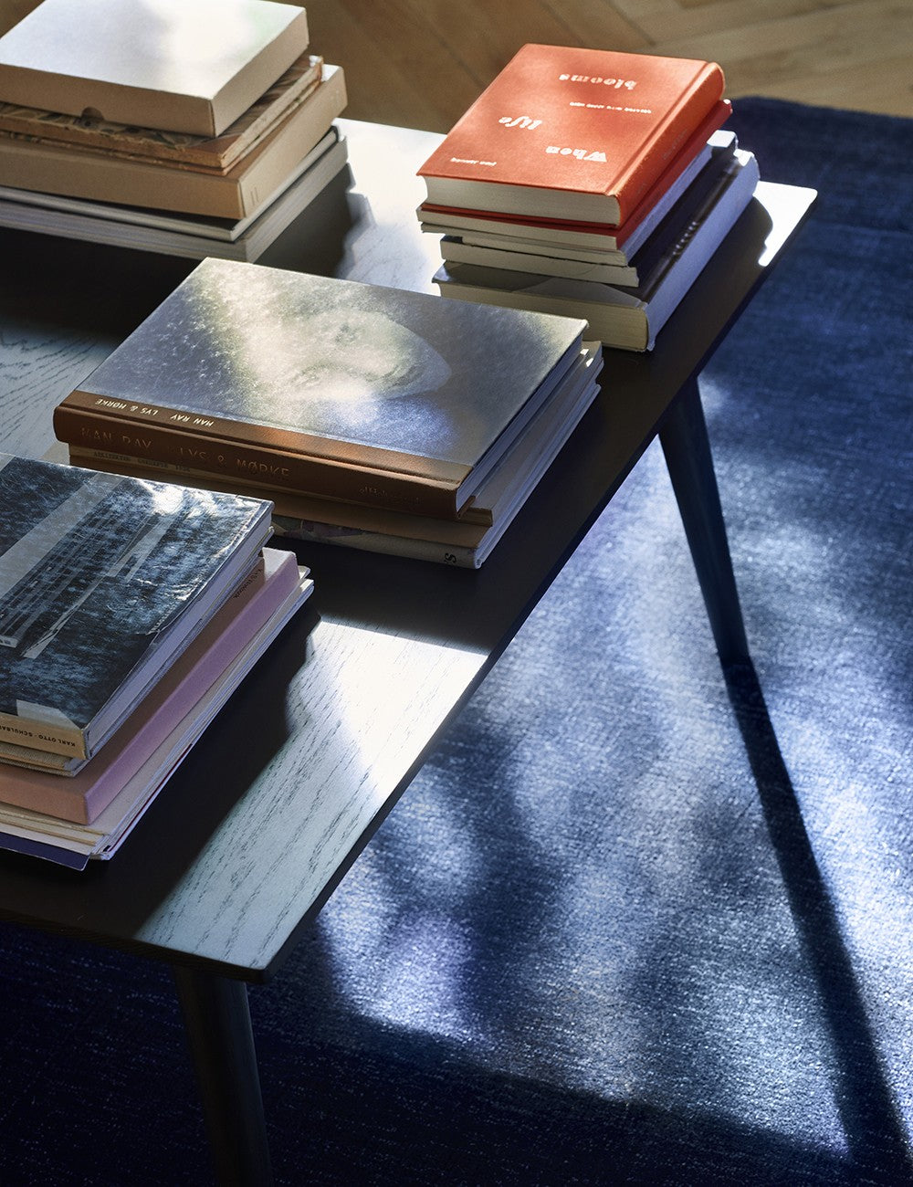 Table In Between SK24