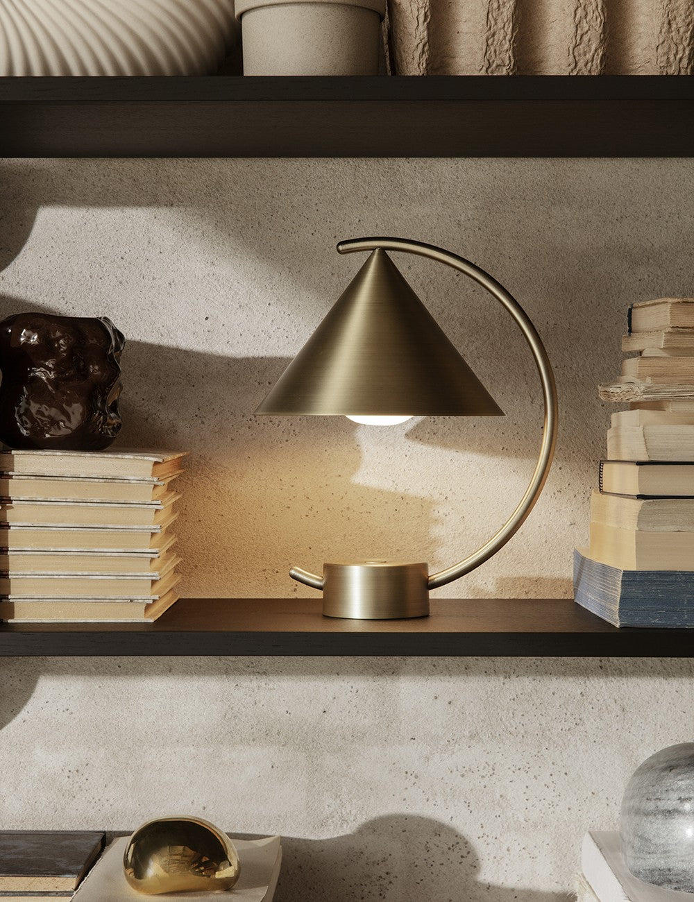MERIDIAN LAMP