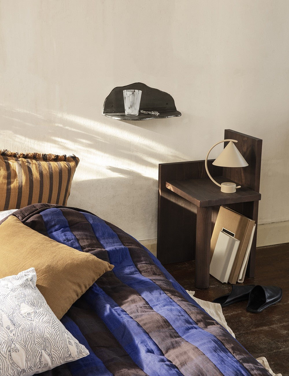MERIDIAN LAMP