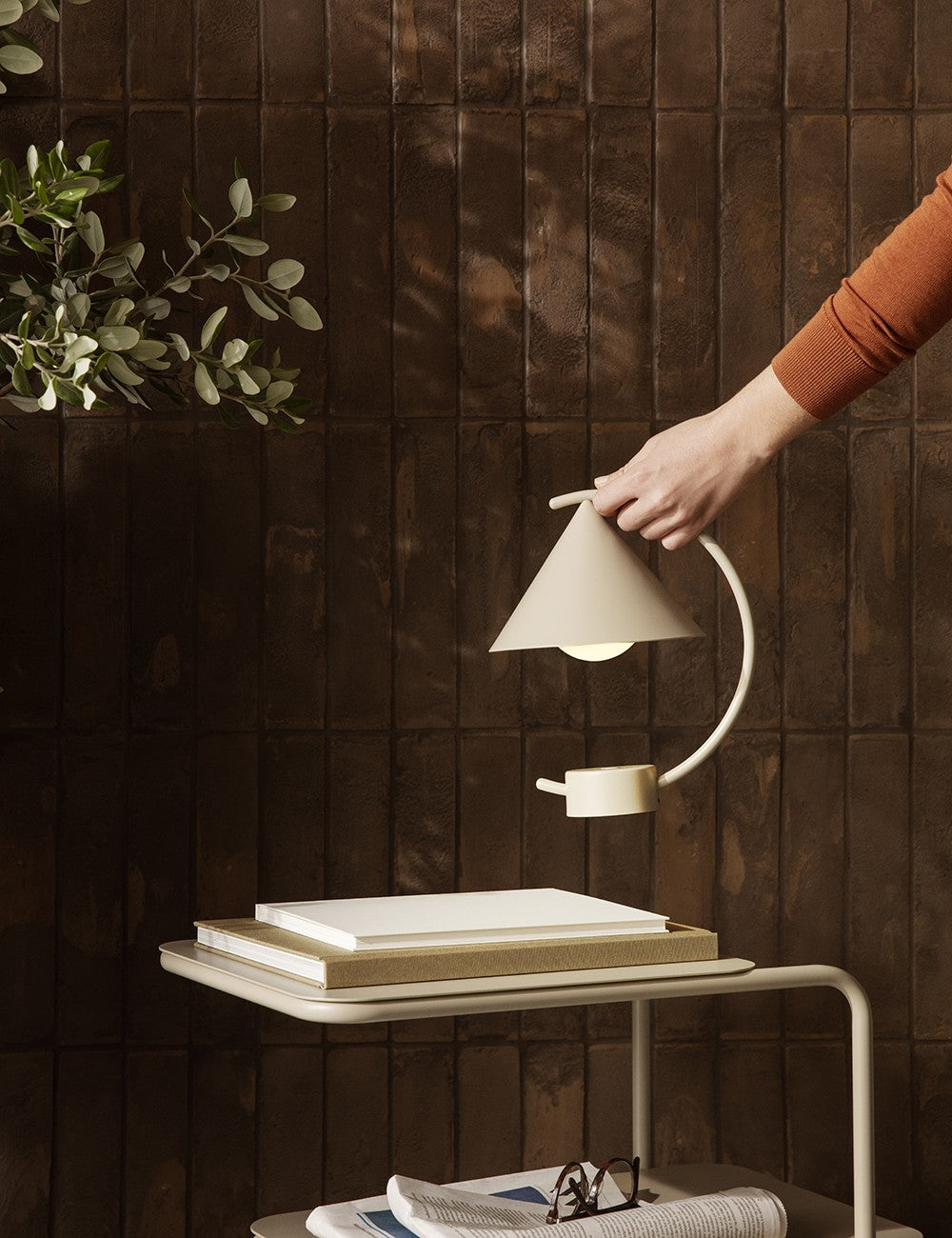 MERIDIAN LAMP