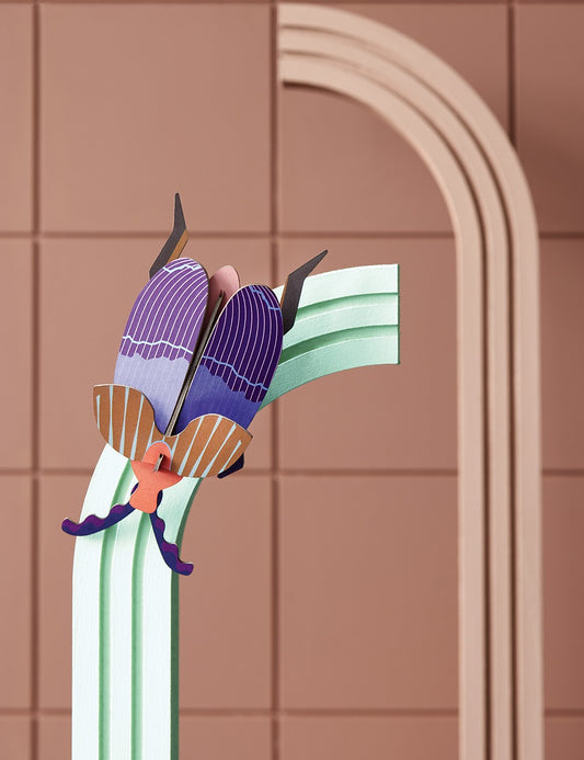 QUEEN BEETLE
