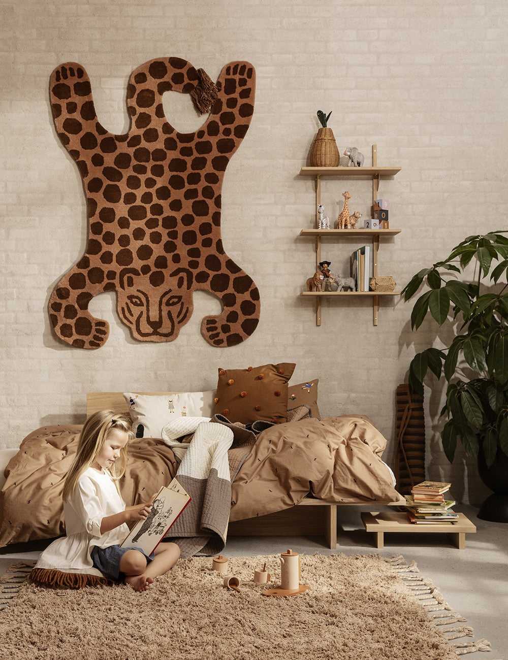 TUFTED RUG LEOPARD