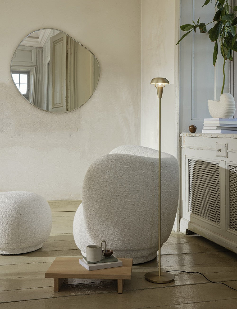 TINY FLOOR LAMP