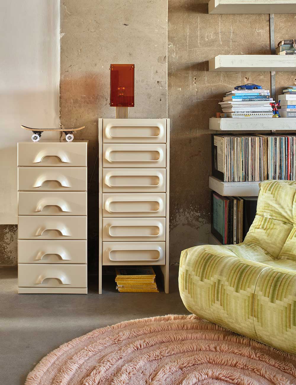 Space drawer cabinet