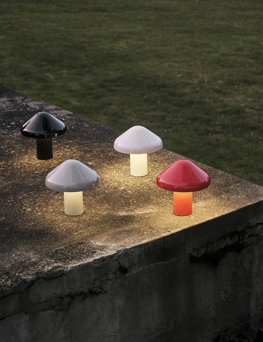pao portable lamp