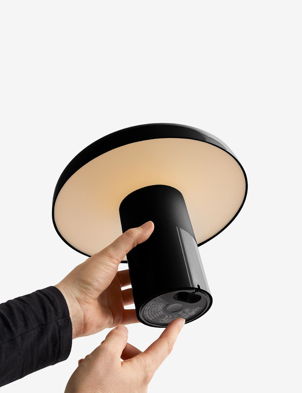 pao portable lamp