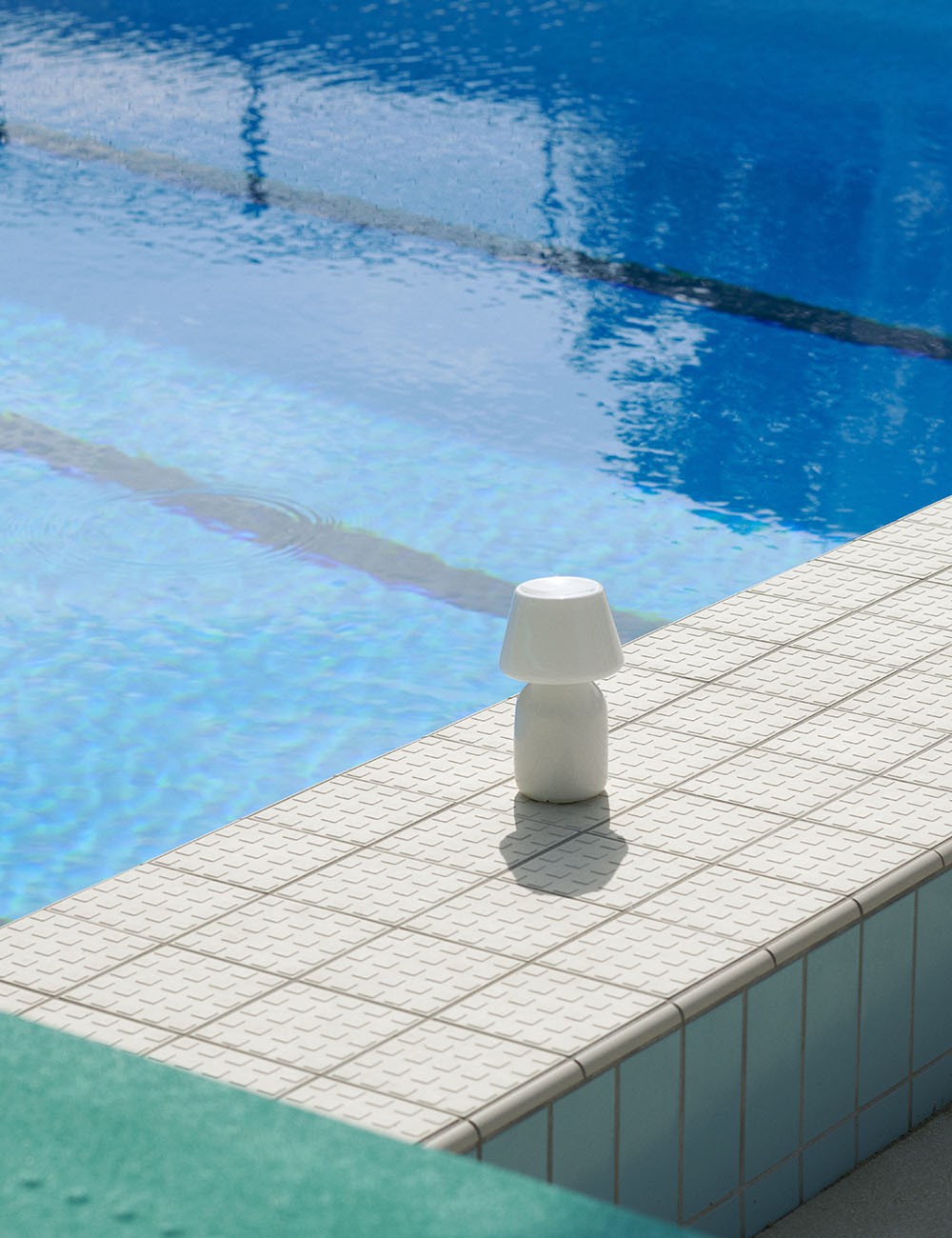 apollo portable table lamp