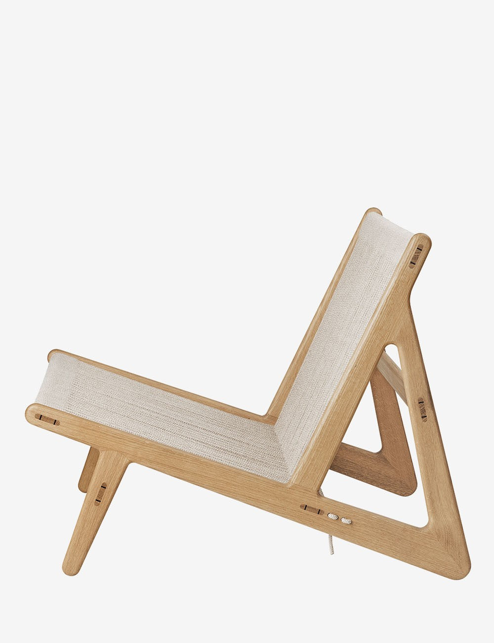 MR01 INITIAL CHAIR