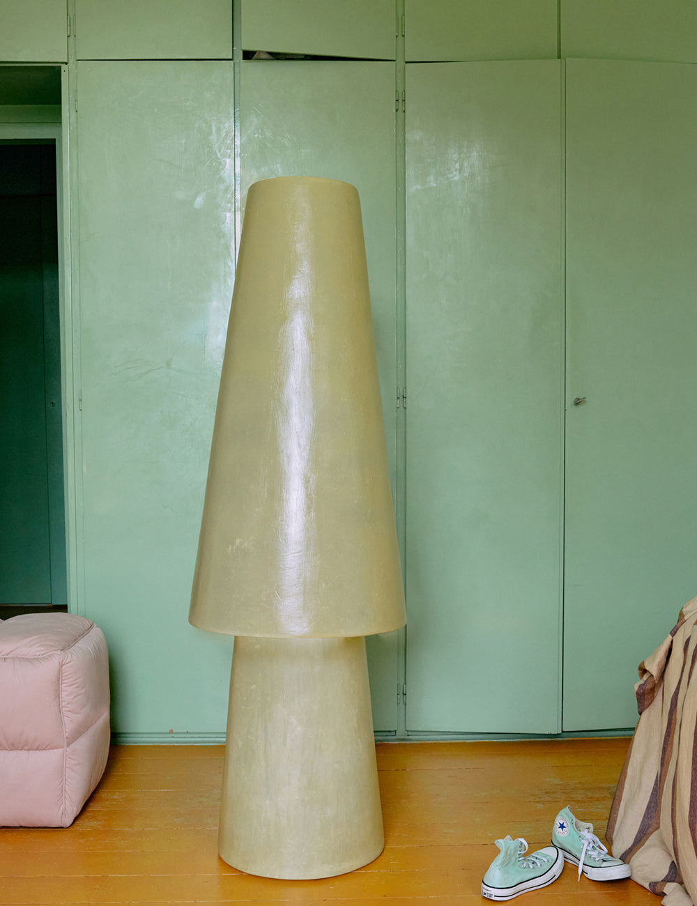 Glassfiber floor lamp