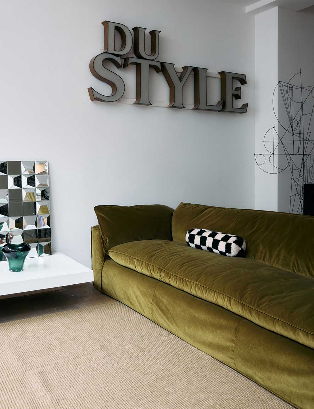 Nomad couch royal velvet 3 seater