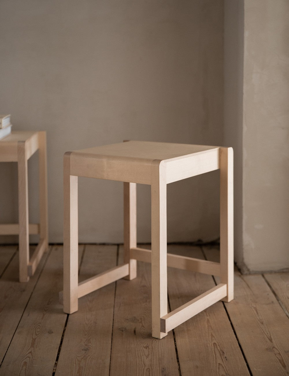 tabouret bas 01