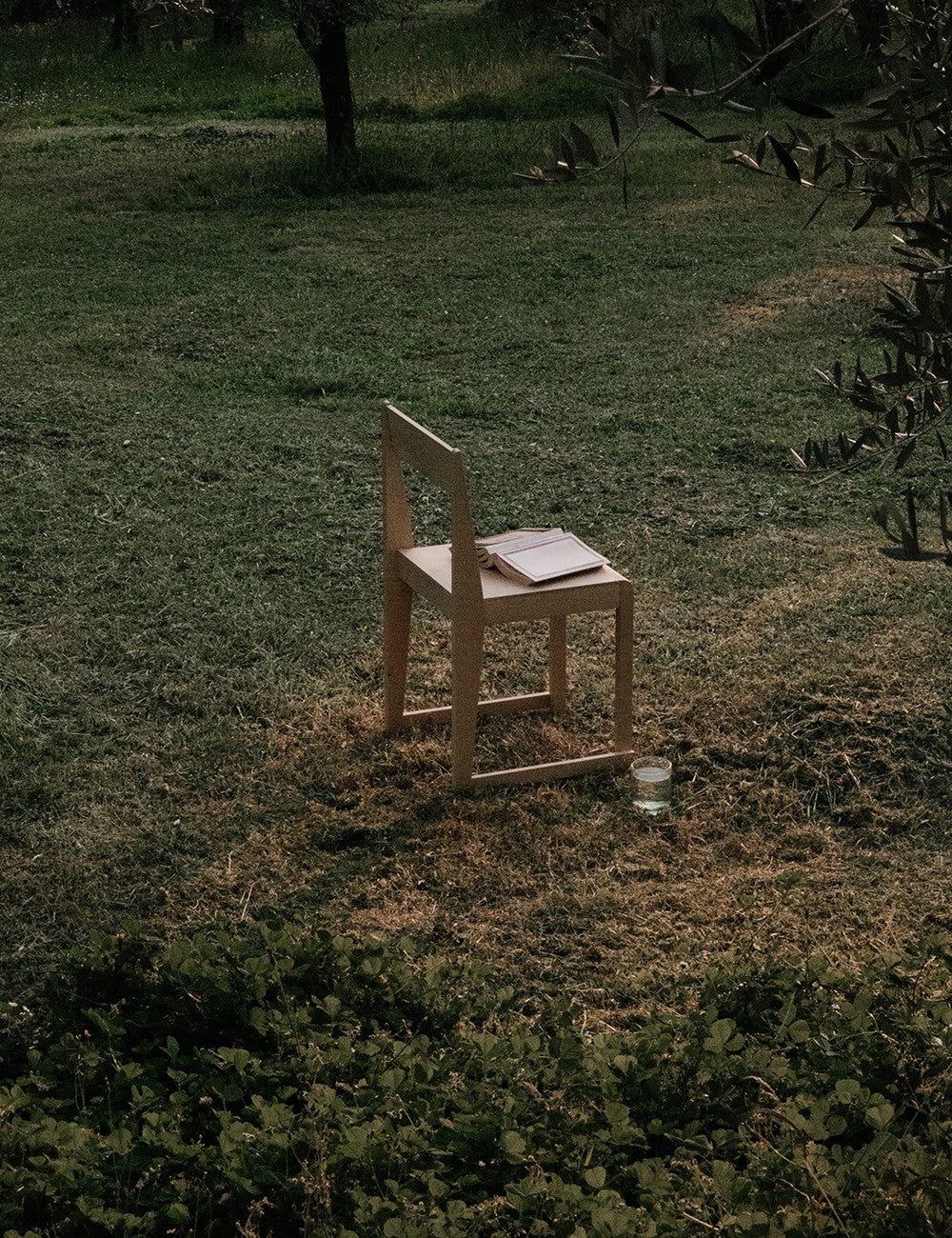chair 01