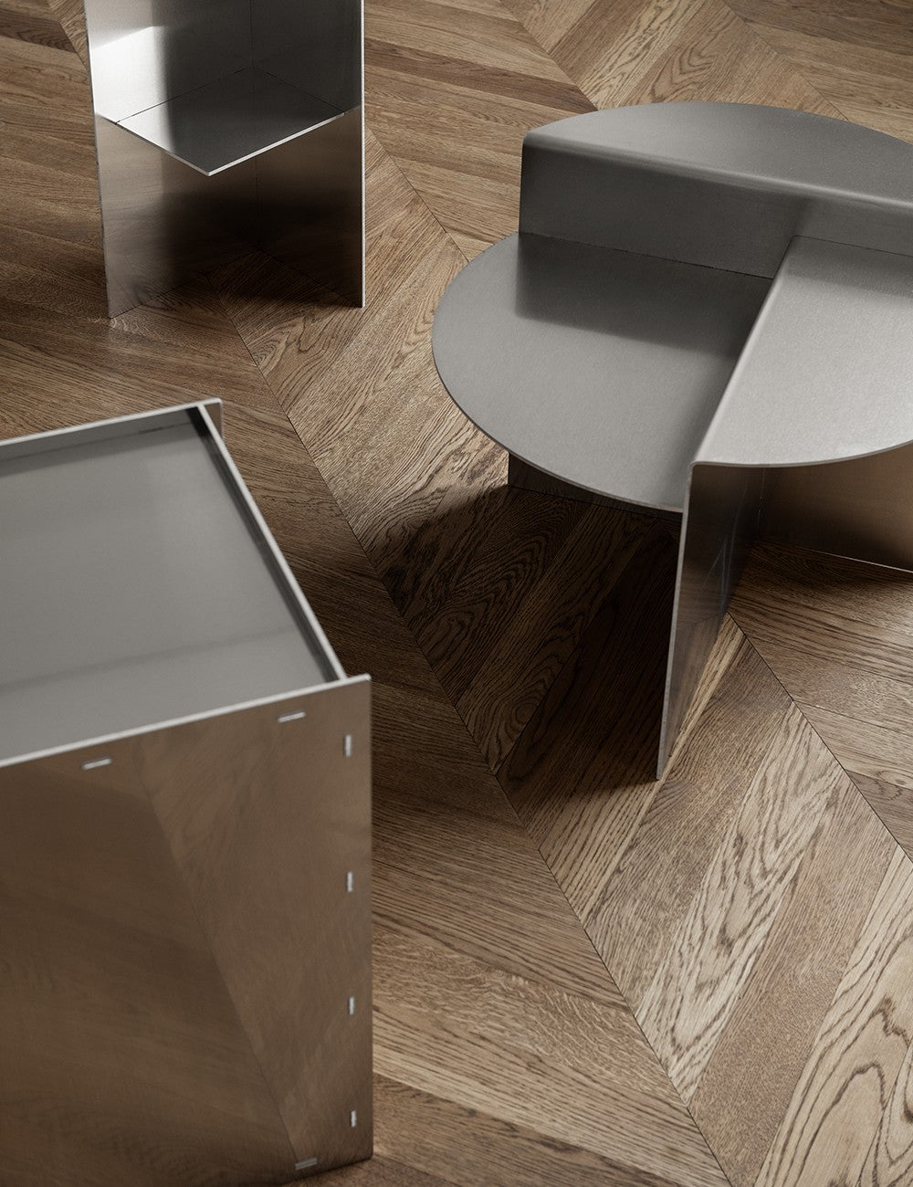 rivet box table