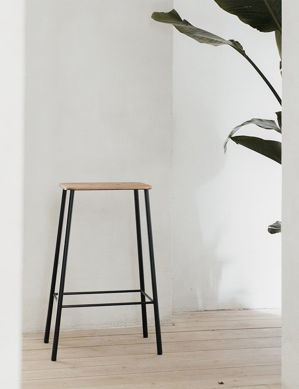 ADAM STOOL 65