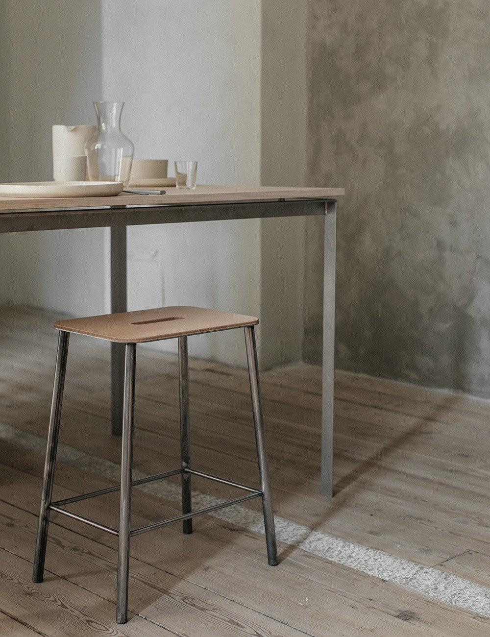 adam stool 50