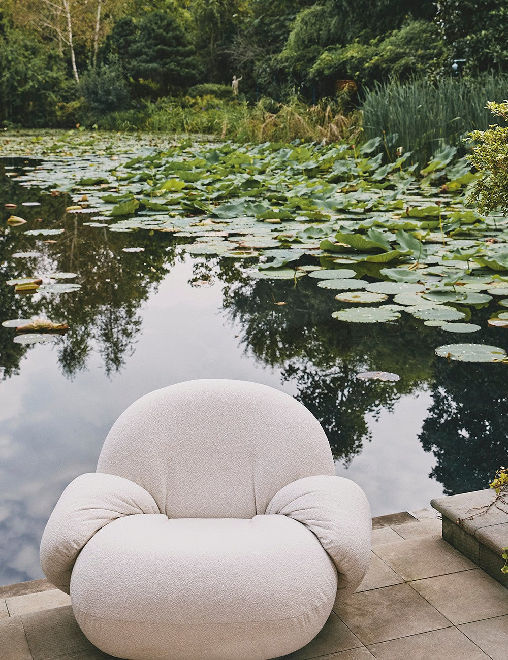 chaise longue d'extérieur Pacha avec accoudoirs pivotants