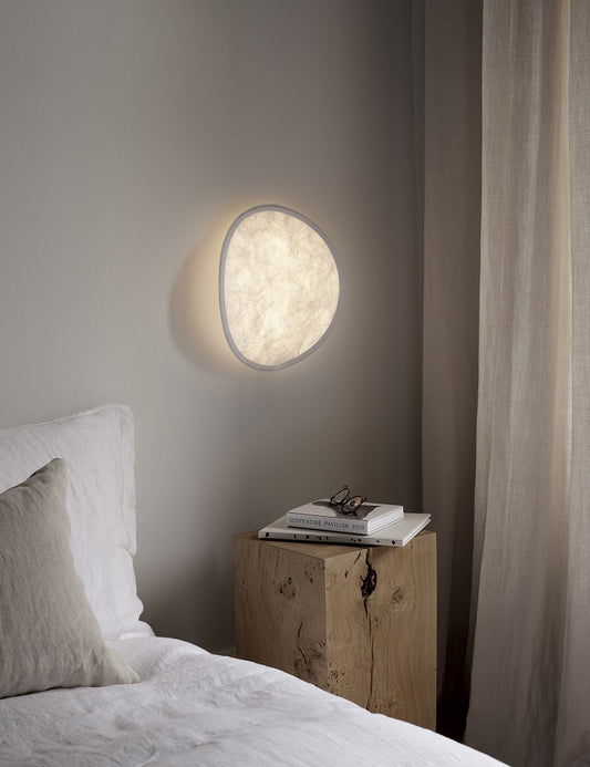 tense wall lamp