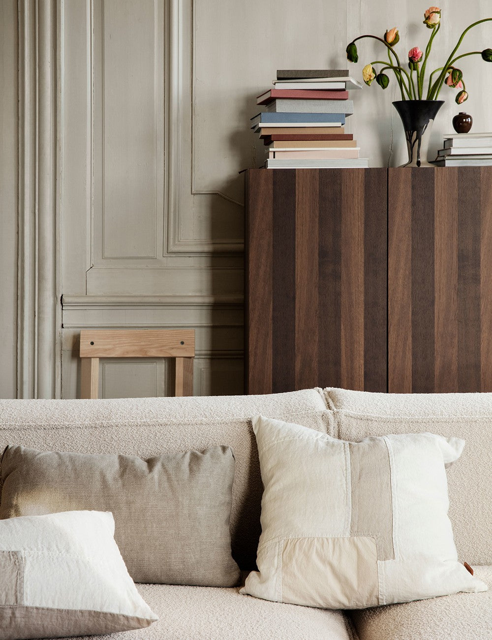 POST STORAGE CABINET