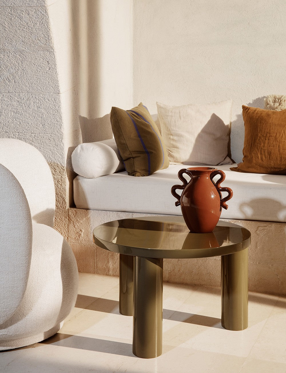 table d'appoint post brillante