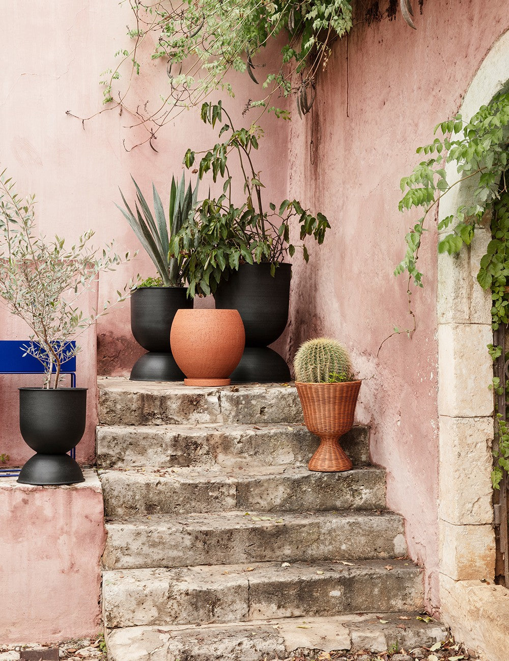 agnes plant stand short