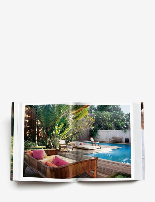 LIVING IN BALI 40th ANNIVERSARY