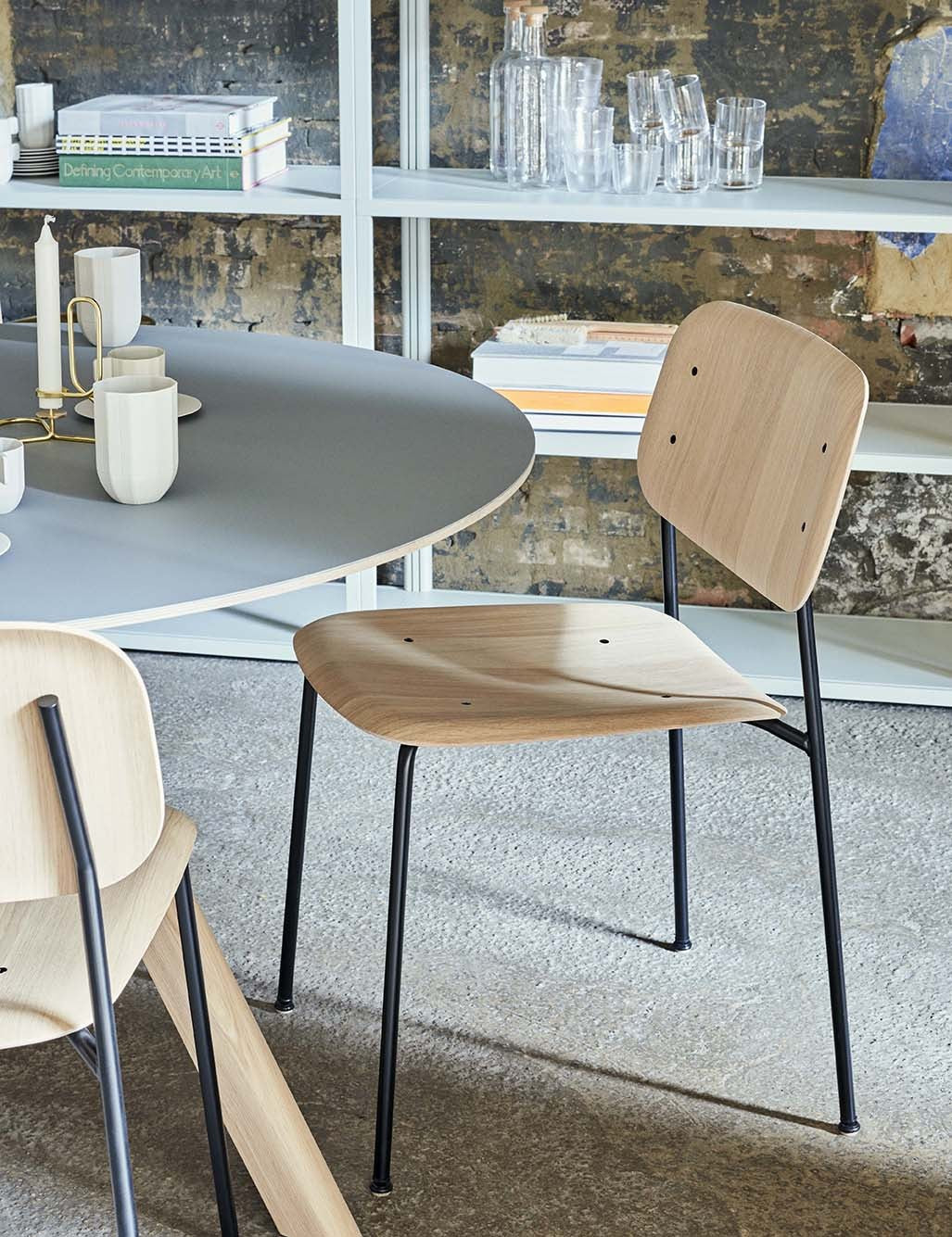 SOFT EDGE 40 CHAIR